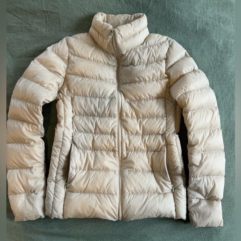 Uniqlo women’s lightweight down puffer